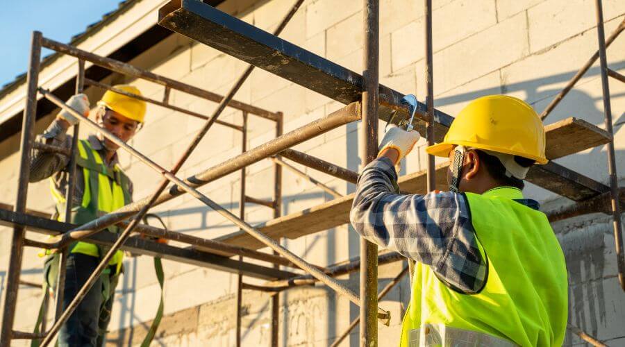 Expert Emergency Roof Repairs services in Kaplan, LA